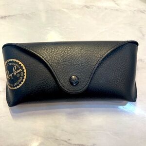 Ray Ban black case